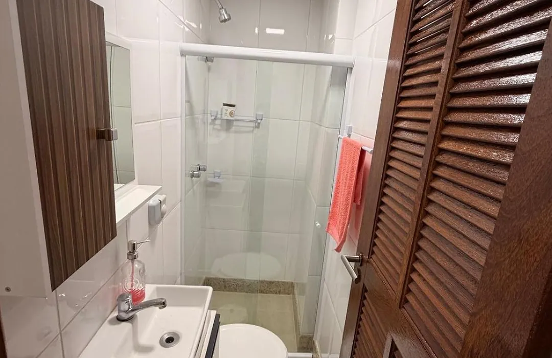 Flat 100 metros da Praia do Recreio-1